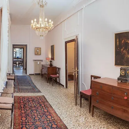 Casa Cattaneo Grand Canal View Apartmán *