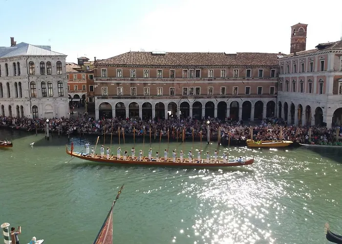 Casa Cattaneo Grand Canal View 아파트