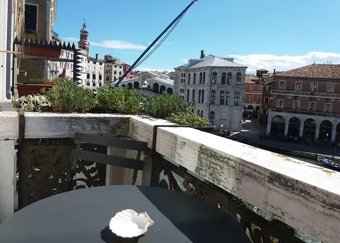 Casa Cattaneo Grand Canal View