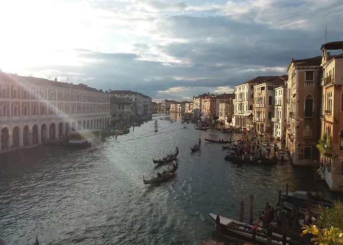 Casa Cattaneo Grand Canal View 아파트